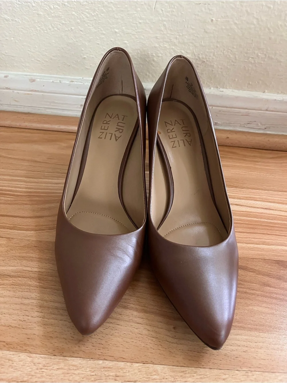 Naturalizer Brown Pointed Leather Pumps